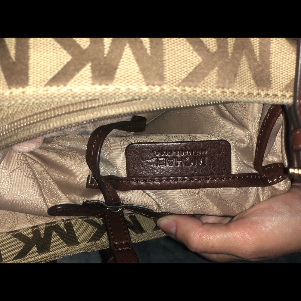 Purse - Picture 3 of 3